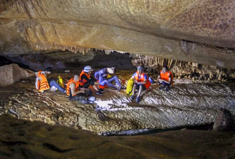 to da nhu da hang chuc nghin nam trong hang son doong cua ba be
