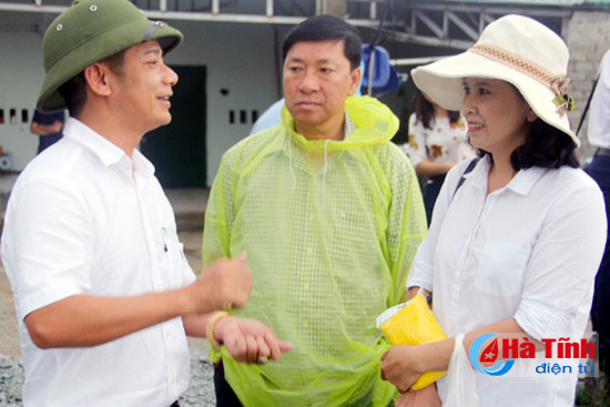 Bộ trưởng Nguyễn Xuân Cường: Tiềm năng nuôi tôm trên cát ở Hà Tĩnh rất lớn ảnh 8 bo truong nguyen xuan cuong tiem nang nuoi tom tren cat o ha tinh rat lon