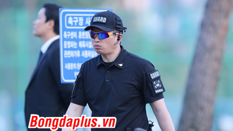 canh sat han quoc duoc trang bi sung bao ve u20 viet nam