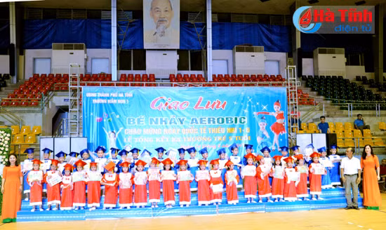 vui nhon voi man nhay aerobic cua cac be truong mam non i