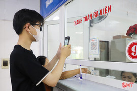 Tỷ lệ người dân Hà Tĩnh thanh toán không dùng tiền mặt còn thấp