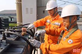 Nắng nóng cao điểm, lượng điện tiêu thụ ở Hà Tĩnh tăng hơn 50%