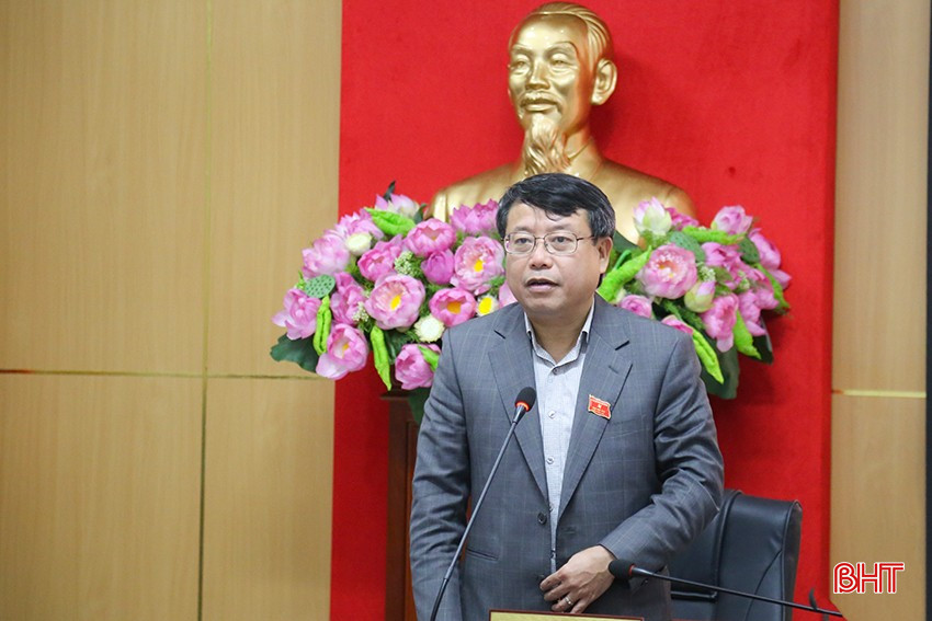 Bí thư Thành ủy Dương Tất Thắng phát biểu bế mạc kỳ họp. Bí thư Thành ủy Dương Tất Thắng phát biểu bế mạc kỳ họp.