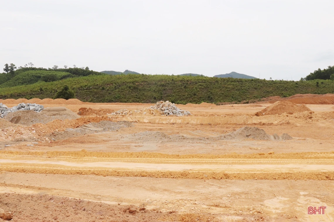 Đưa khu xử lý rác thải huyện Vũ Quang vào vận hành từ tháng 9/2022