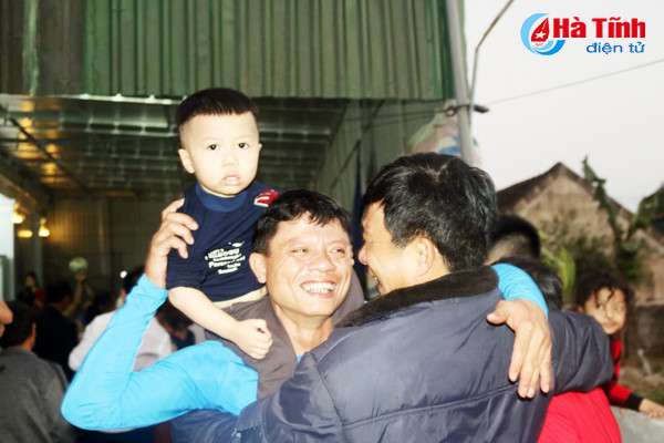 muon cung bac cam xuc tai nha tuyen thu u23 bui tien dung