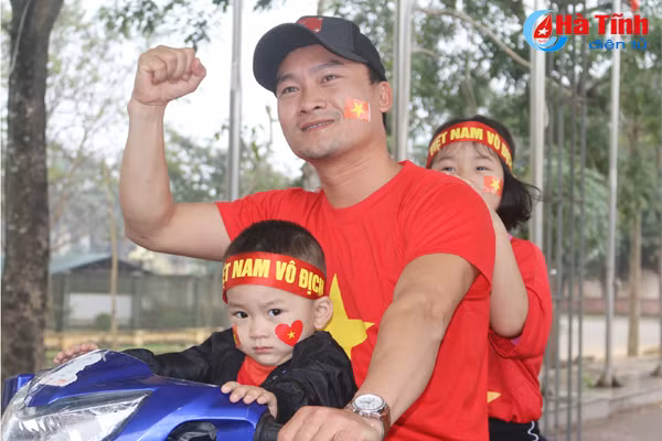 vo oa voi sieu pham cau vong trong tuyet cua quang hai