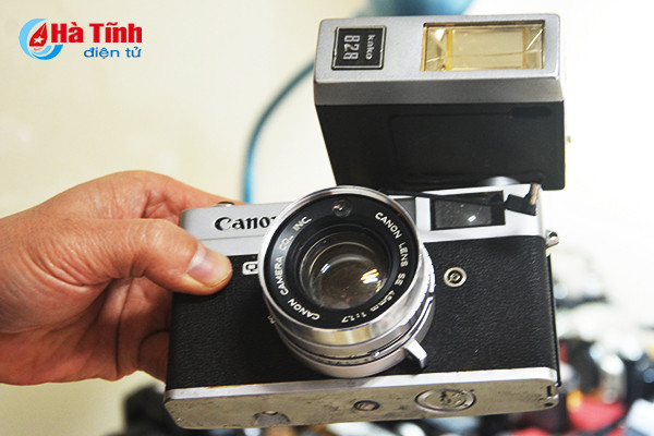 giam doc doanh nghiep khoe bo suu tap may anh co quy hiem