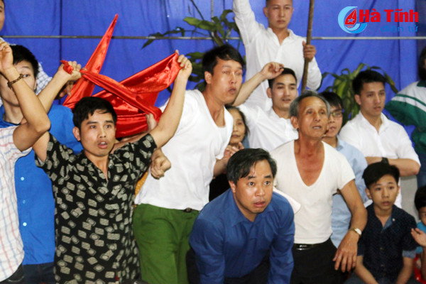 muon cung bac cam xuc tai nha tuyen thu u23 bui tien dung