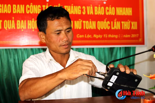 5 nam ha tinh giam hon 24 000 can bo thon