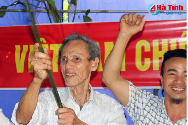 muon cung bac cam xuc tai nha tuyen thu u23 bui tien dung