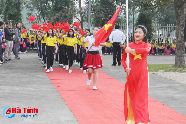 an tuong man vo gay tai hoi khoe phu dong huyen nghi xuan