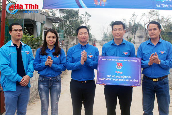 doan thanh nien bo tn mt khanh thanh cong trinh thanh nien tai ha tinh
