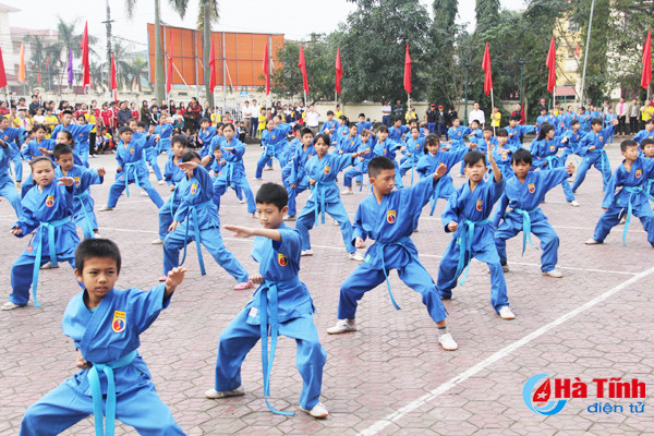 an tuong man vo gay tai hoi khoe phu dong huyen nghi xuan