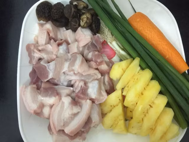 cach lam thit ba chi om so dua doi vi cho bua com ngon mieng