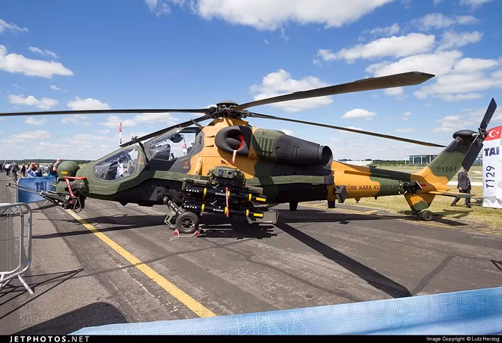 soi suc manh dang gom cua truc thang tan cong atak t 129