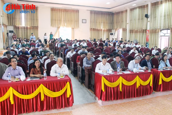 tich cuc tuyen truyen chong cac luan dieu xuyen tac cua the luc thu dich