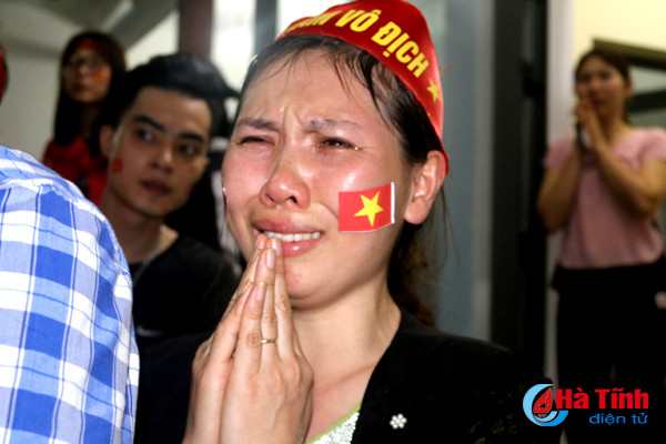 nhung giot le nuoi tiec trong niem tu hao