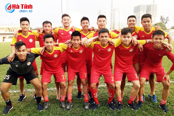 u19 ha tinh xep nhi bang sau chien thang truoc u19 quang nam