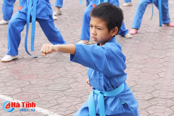 an tuong man vo gay tai hoi khoe phu dong huyen nghi xuan