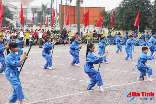 an tuong man vo gay tai hoi khoe phu dong huyen nghi xuan