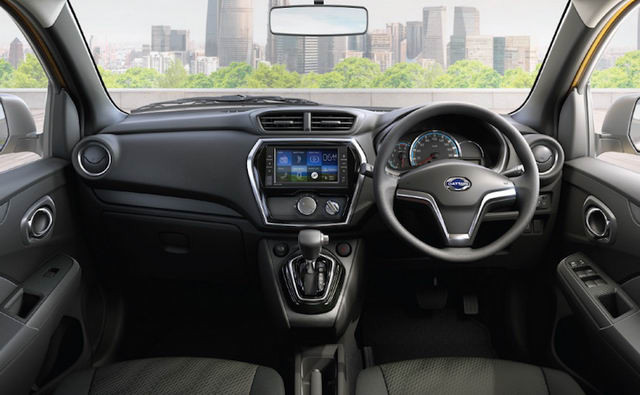 them xe gia re chi 225 trieu dong tu nissan