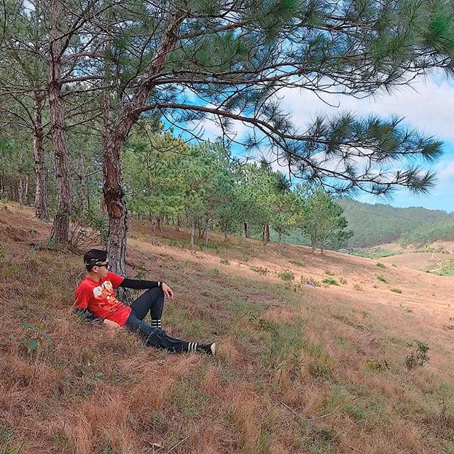 me man voi mua co chay o cung duong trekking dep nhat viet nam