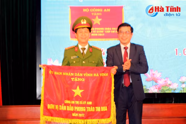 dua vao dan van dong quan chung nhan dan bao ve an ninh to quoc