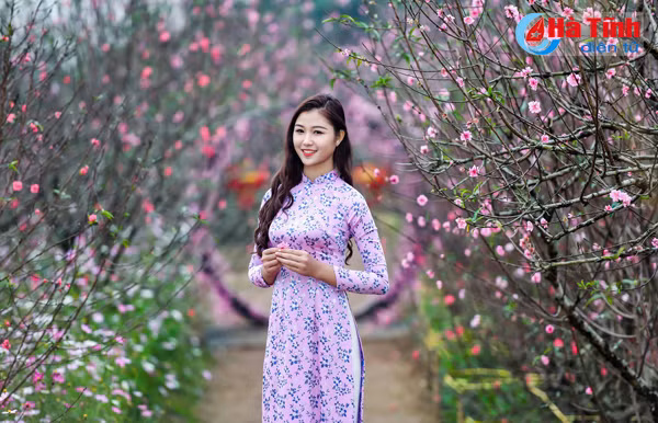 nu sinh ha tinh top 15 hoa hau dai duong duyen dang voi ao dai don tet