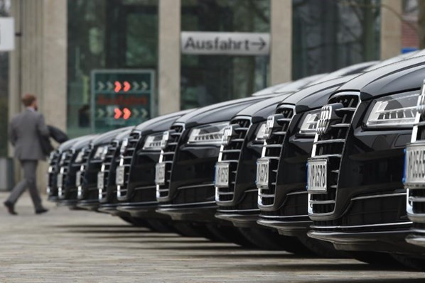 audi thu hoi 127 000 xe vi cao buoc dung phan mem bat hop phap