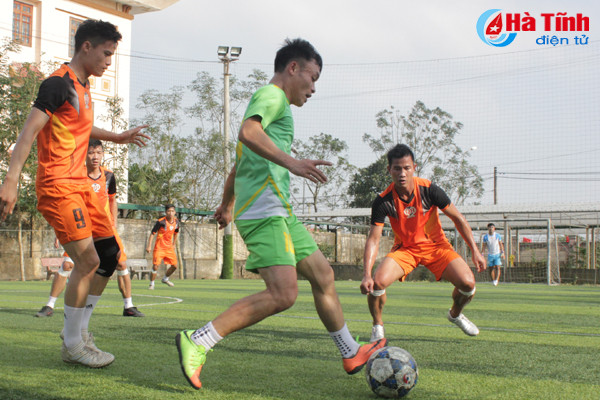 hon 70 trieu dong ung ho giai bong da gay quy tu thien