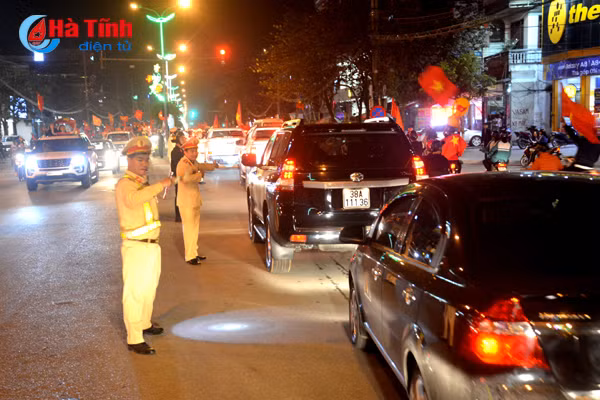 Cổ động viên nhuộm đỏ Thành Sen dù Việt Nam chỉ giành á quân U23 Châu Á