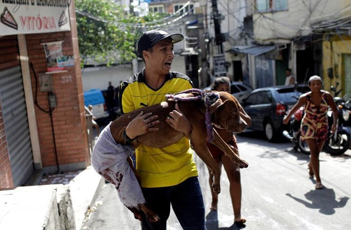 anh cuoc chien chong ma tuy khoc liet o rio de janeiro brazil