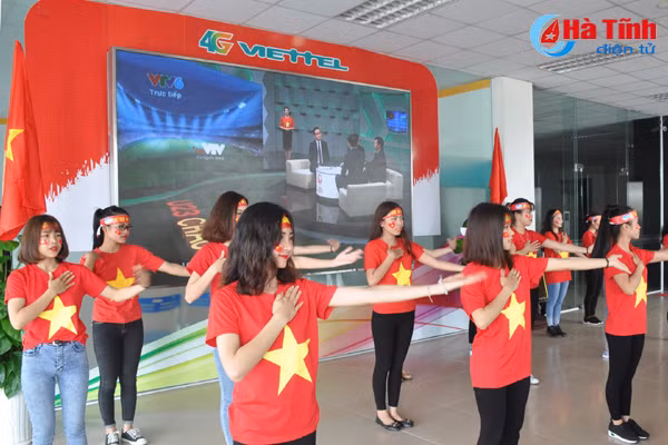 vo oa voi sieu pham cau vong trong tuyet cua quang hai