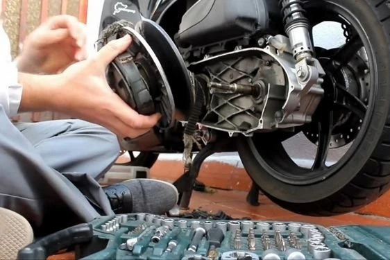 Bảo dưỡng định kỳ rất quan trọng khi vận hành xe. Ảnh minh họa: Internet kinh nghiem bao duong xe may truoc khi don tet