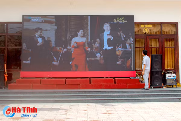 check in cac diem man hinh lon xem chung ket u23 chau a o ha tinh