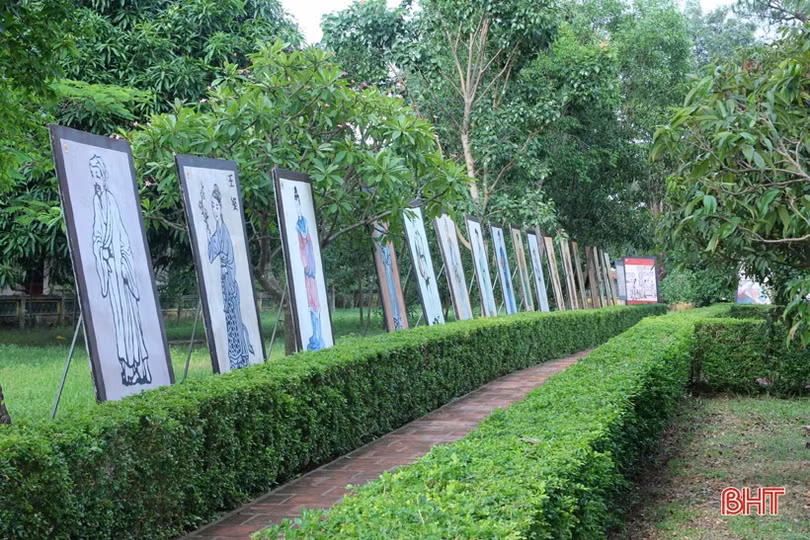 Đường quen tỏa bóng “nhị Kiều”