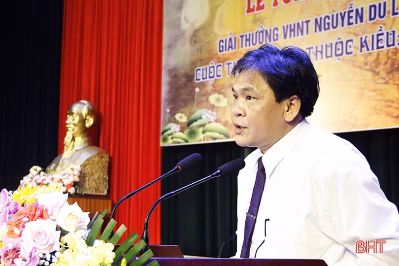 Long trọng trao giải thưởng VHNT và các cuộc thi về Nguyễn Du, Truyện Kiều