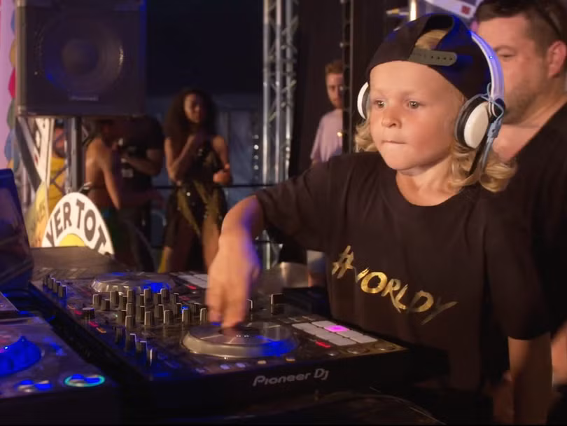 Những đứa trẻ phá vỡ kỷ lục thế giới