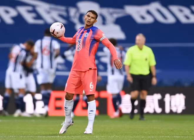 Chelsea giành điểm dù bị dẫn 3 bàn