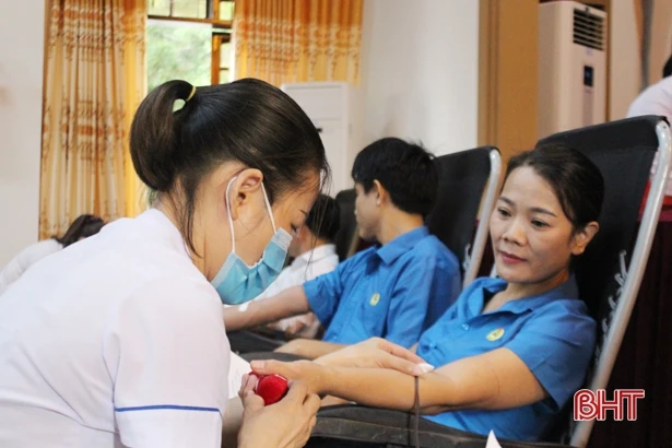 Ngày hội hiến máu ở Can Lộc thu 353 đơn vị máu