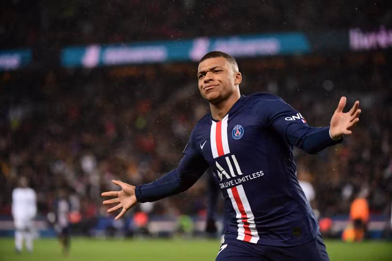Liverpool âm thầm liên hệ mua Mbappe