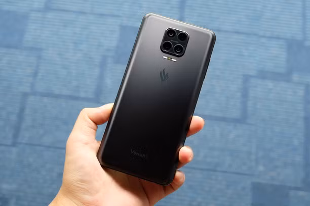 Những mẫu smartphone vừa lên kệ tại Việt Nam