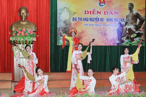 “Đại thi hào Nguyễn Du - sáng mãi tâm, tài”, diễn đàn ý nghĩa với tuổi trẻ 