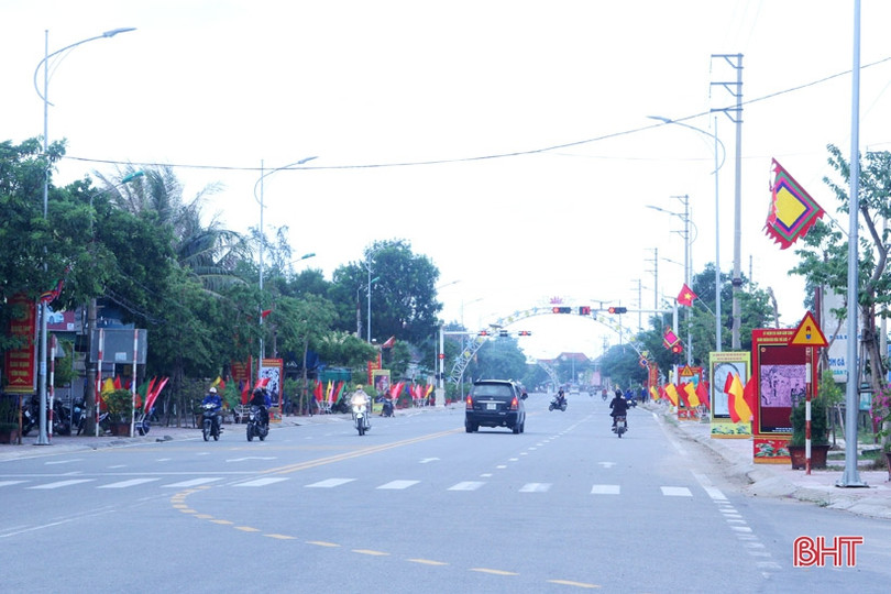 Đường quen tỏa bóng “nhị Kiều”