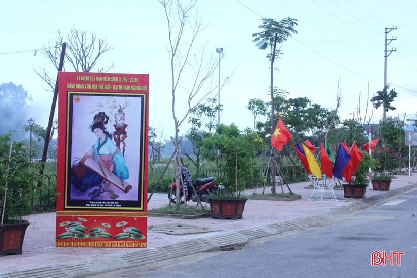 Đường quen tỏa bóng “nhị Kiều”