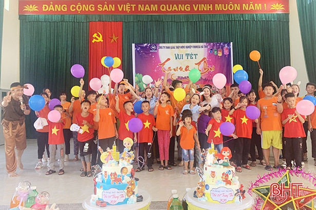 Formosa Hà Tĩnh tổ chúc Tết Trung thu cho cho trẻ em nghèo