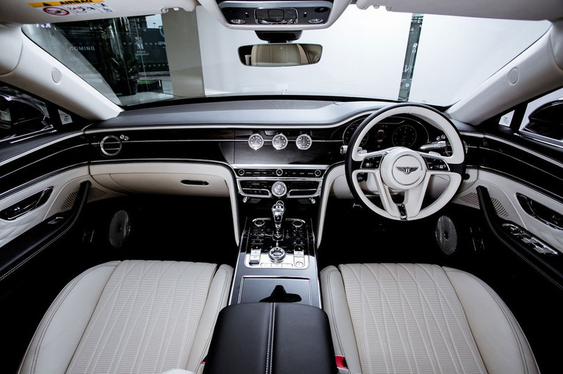 Chi tiết Bentley Flying Spur thế hệ thứ 3 tại Thái Lan