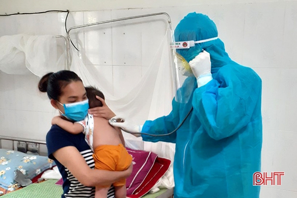 Những “pháo đài” chống dịch Covid-19 ở Hà Tĩnh (bài 2): “Chiến đấu” vòng trong - y, bác sỹ và bệnh nhân chung một chiến hào ảnh 25 Những “pháo đài” chống dịch Covid-19 ở Hà Tĩnh (bài 2): “Chiến đấu” vòng trong - y, bác sỹ và bệnh nhân chung một chiến hào