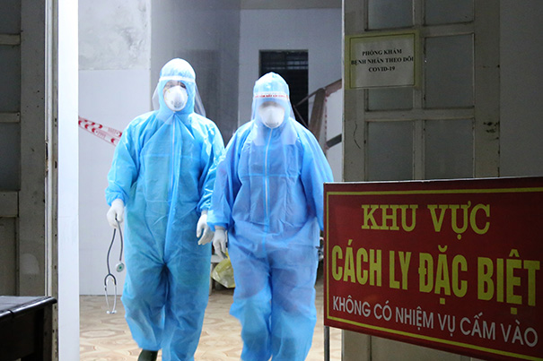 Những “pháo đài” chống dịch Covid-19 ở Hà Tĩnh (bài 2): “Chiến đấu” vòng trong - y, bác sỹ và bệnh nhân chung một chiến hào