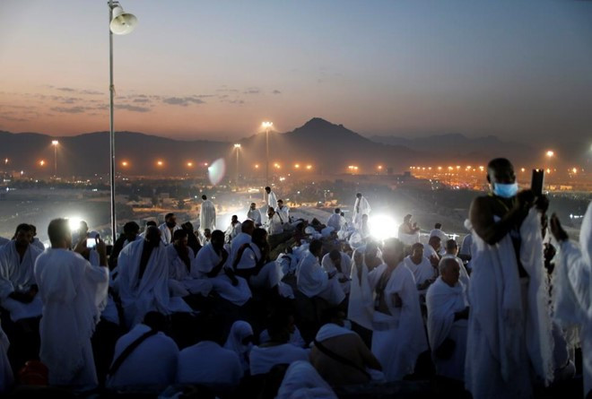tin do hoi giao chen chuc trong le hanh huong hajj 2016